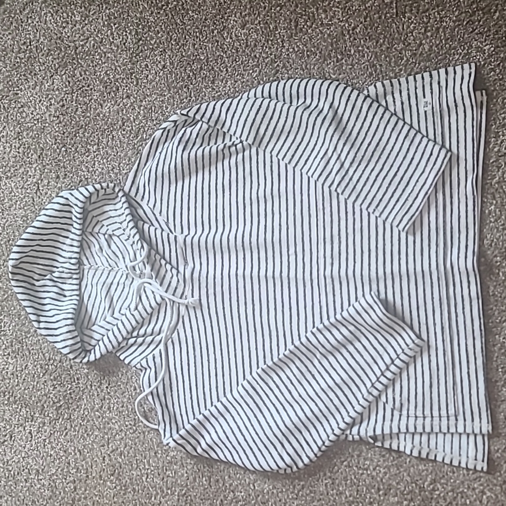 Billabong lightweight sweatshirt